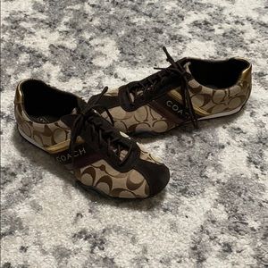 **LIKE NEW** Coach Casual Tennis Shoe, Size 6.5